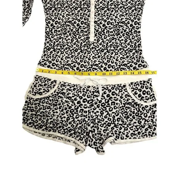 Victoria’s Secret Women’s Thermal Striped Romper Pajamas Black White Size Medium - Picture 4 of 7